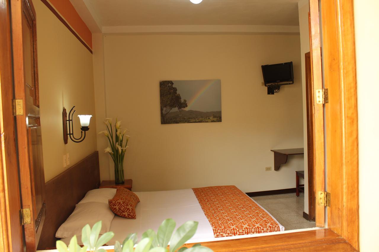 Hotel Valdivia Plaza Jardín Εξωτερικό φωτογραφία
