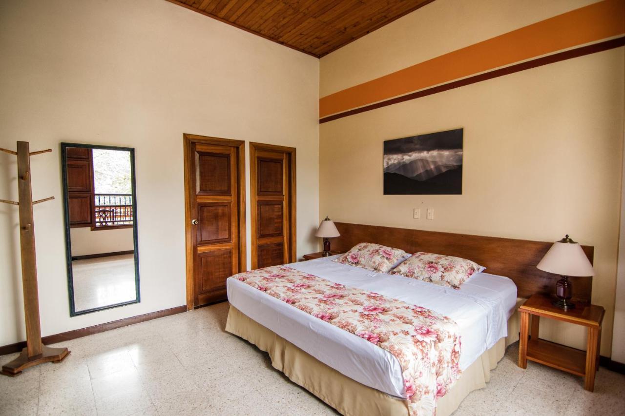 Hotel Valdivia Plaza Jardín Εξωτερικό φωτογραφία