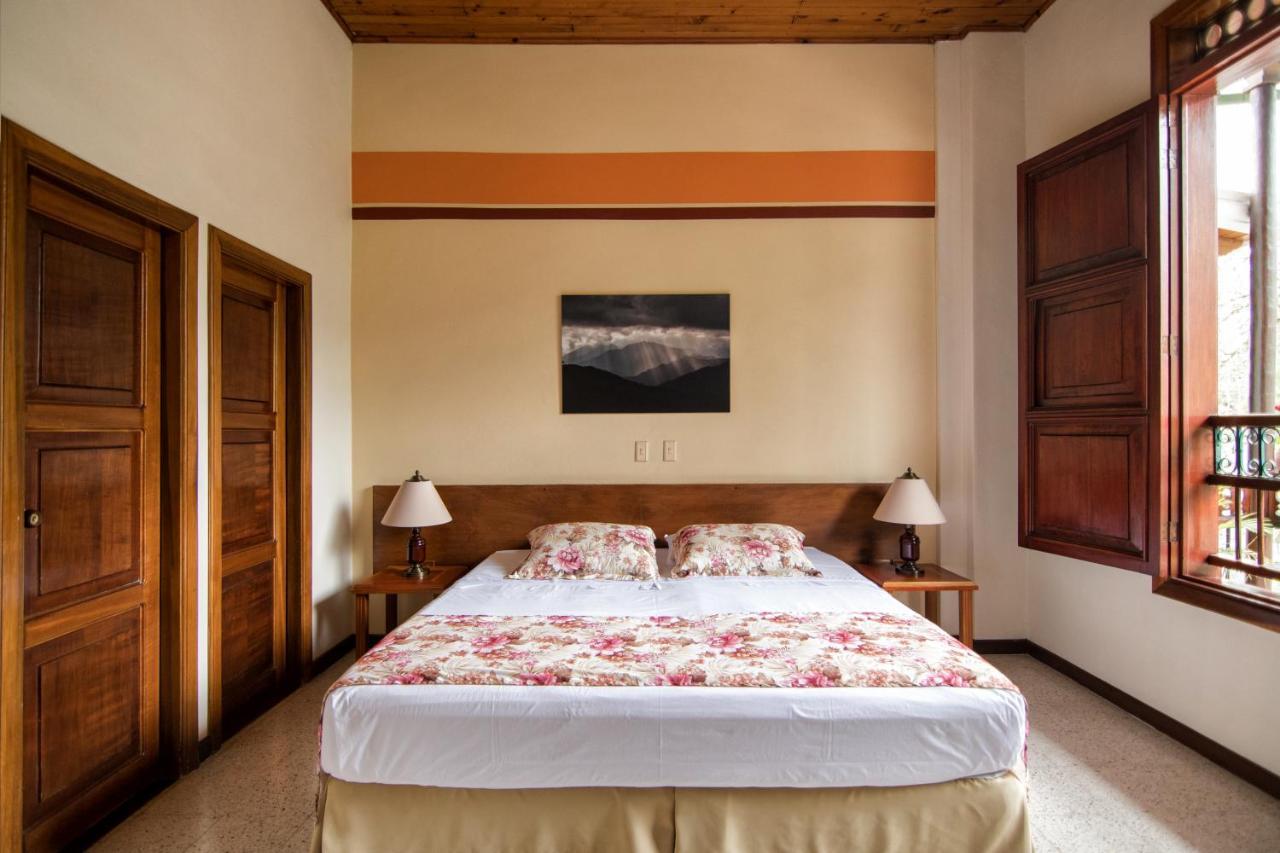 Hotel Valdivia Plaza Jardín Εξωτερικό φωτογραφία