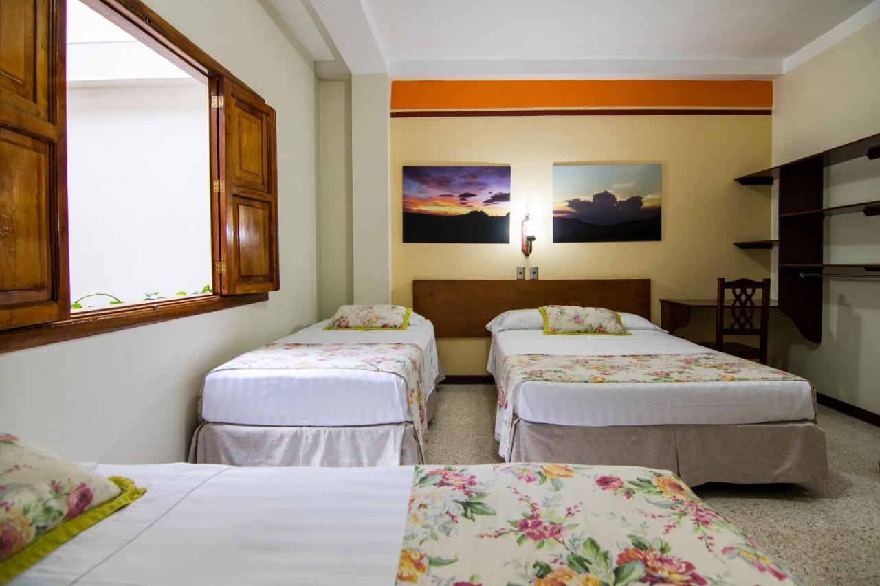 Hotel Valdivia Plaza Jardín Εξωτερικό φωτογραφία