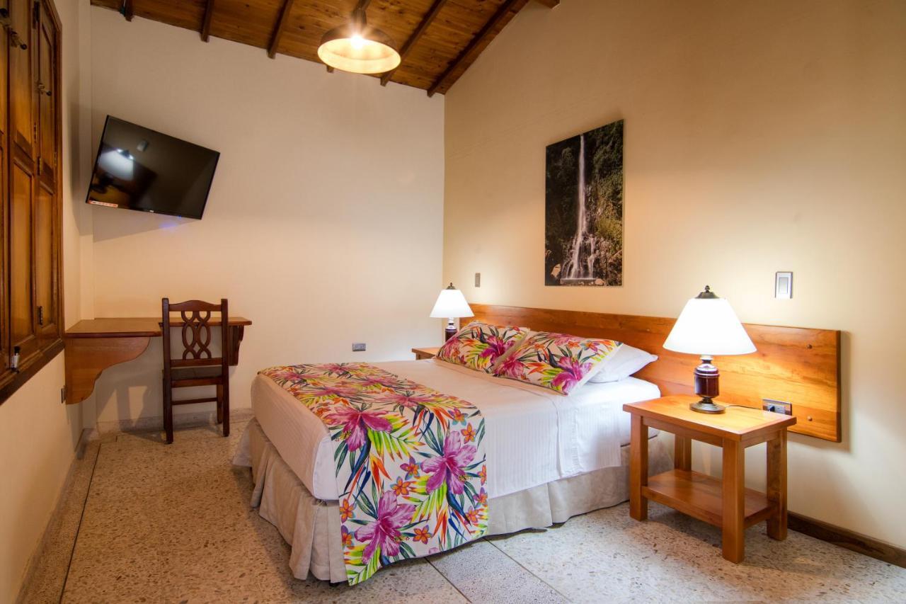 Hotel Valdivia Plaza Jardín Εξωτερικό φωτογραφία